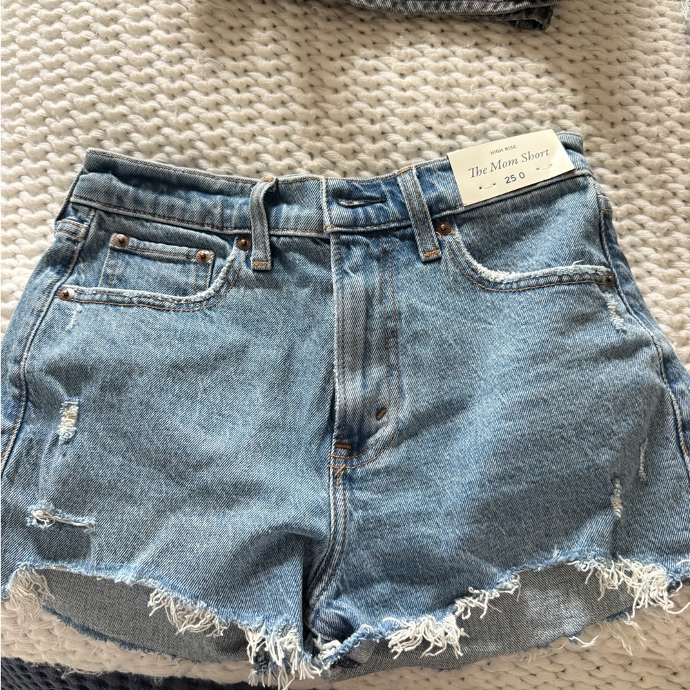 Abercrombie Mom Short NWT - Light Blue